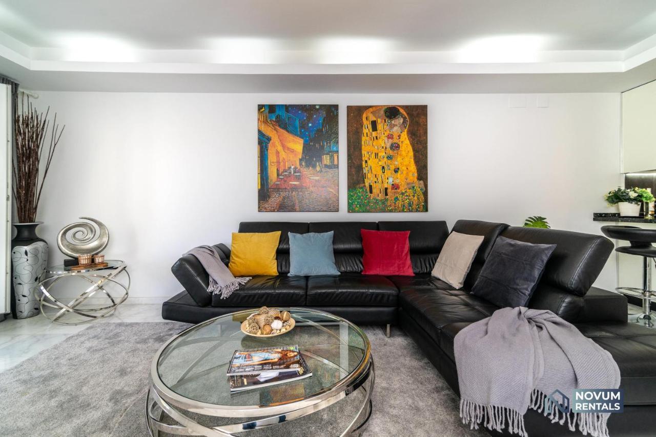 Luxurious Beachside In The Heart Of Puente *