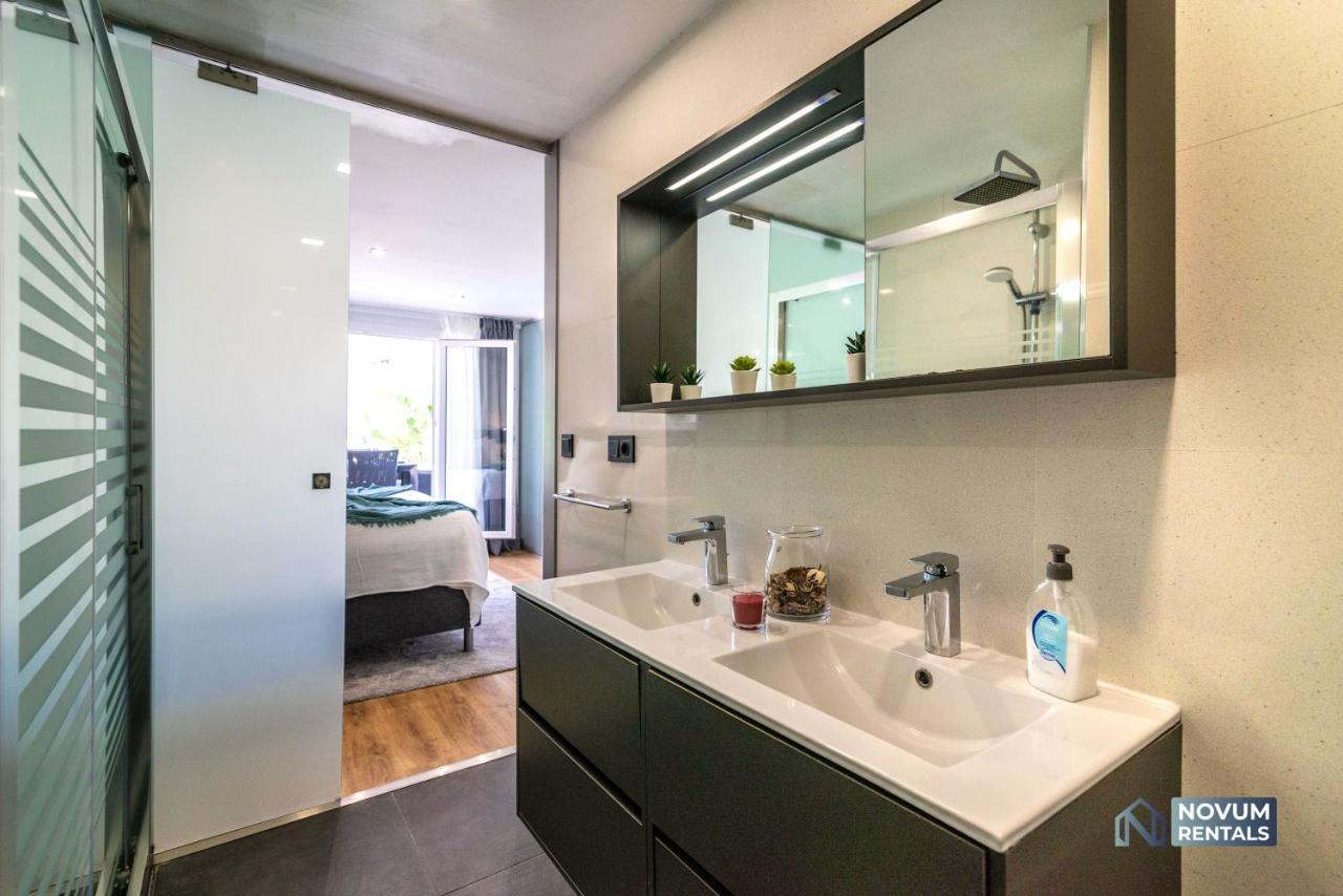 Luxurious Beachside In The Heart Of Puente