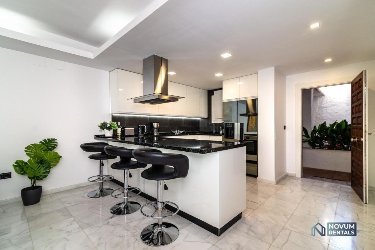 Luxurious Beachside In The Heart Of Puente Apartment *