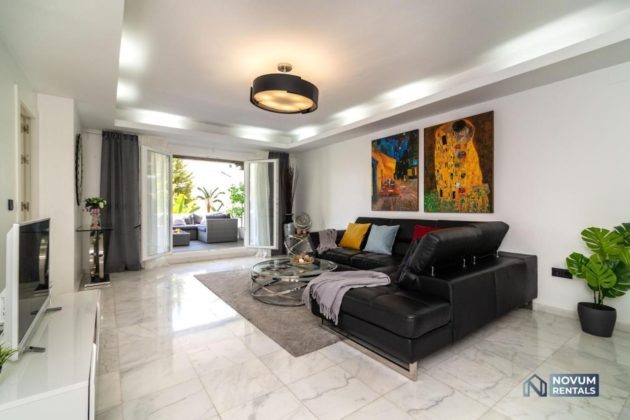 Luxurious Beachside In The Heart Of Puente Apartment Marbella